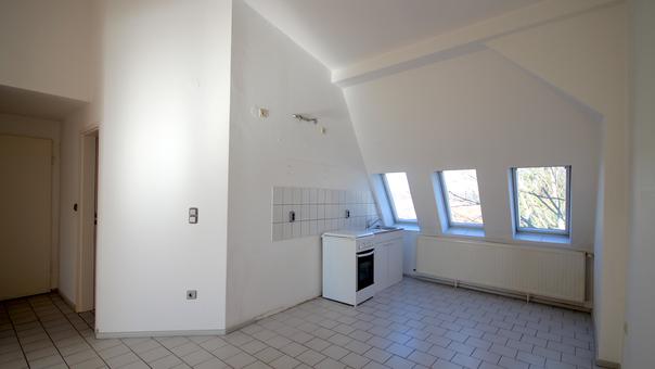 Angebotsartikel - Helle 2-Zimmerwohnung im Dachgeschoss in Adlershof - Bild